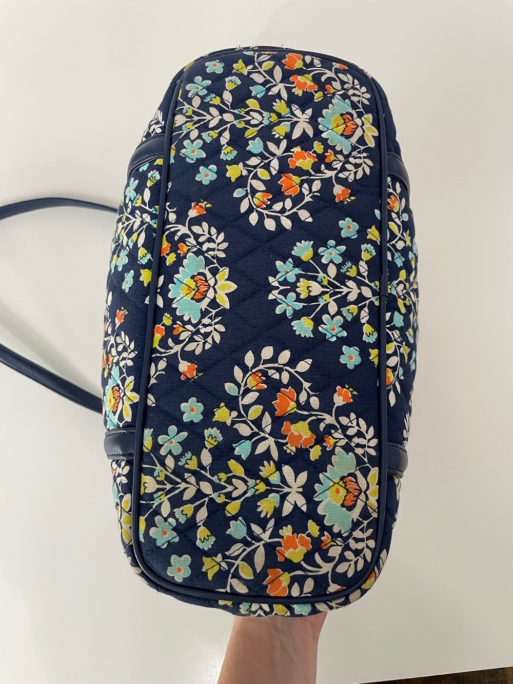 Vera Bradley Navy Chandelier Floral Quilted Shoulder Tote Bag Travel - Picture 4 of 11